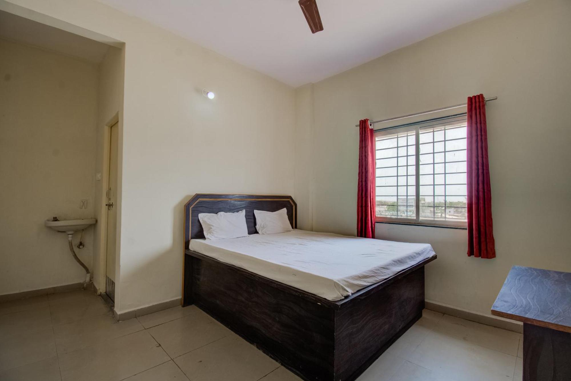 Spot On R D Homestay 1 Dispur Exterior photo